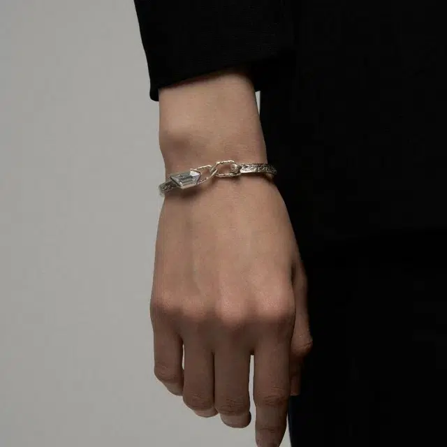 Empress 47 2023AW 925