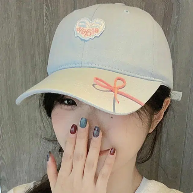 木林森 可爱小煤球爱心刺绣户外出行甜酷辣妹蝴蝶结软糯风时尚潮流百搭大头围显脸小防晒遮阳 棉 鸭舌帽 男女同款情侣款