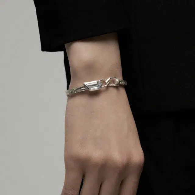 Empress 47 2023AW 925