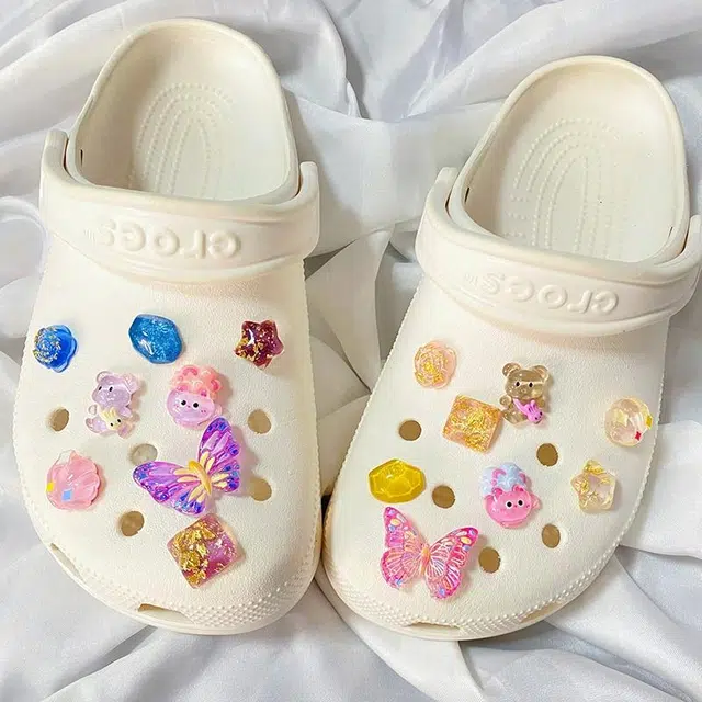 US8ACC Crocs DIY