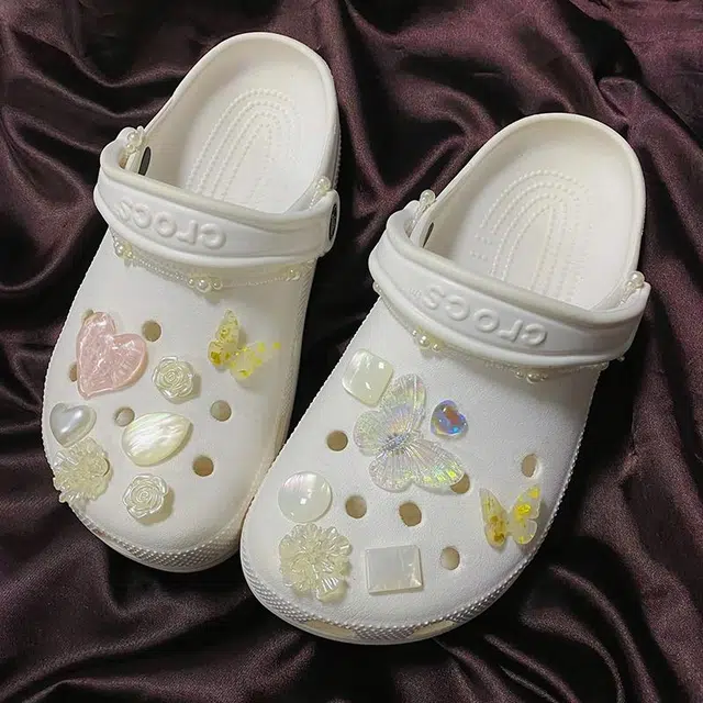 US8ACC Crocs DIY
