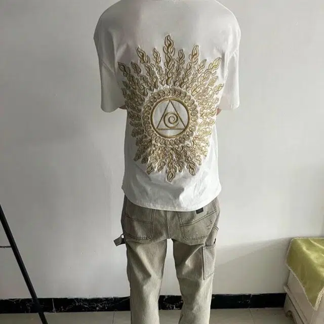 PAINT STAIN T