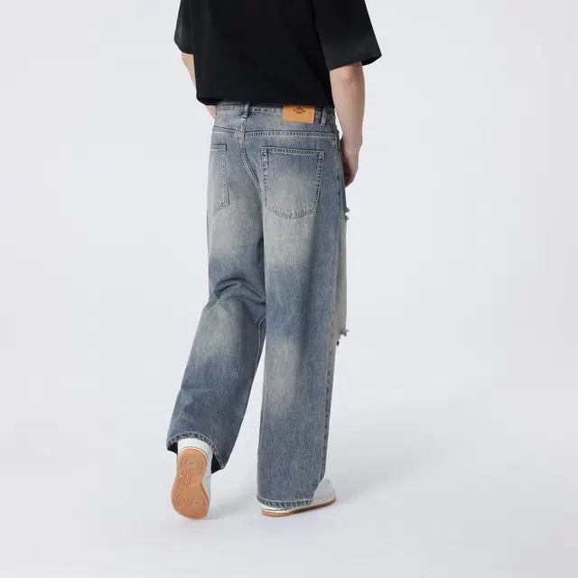 Lee Cooper