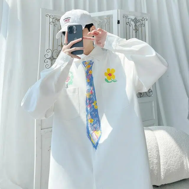 大白鲨 日系潮牌复古卡通涂鸦宽松休闲百搭翻领短袖衬衫 男款 白色