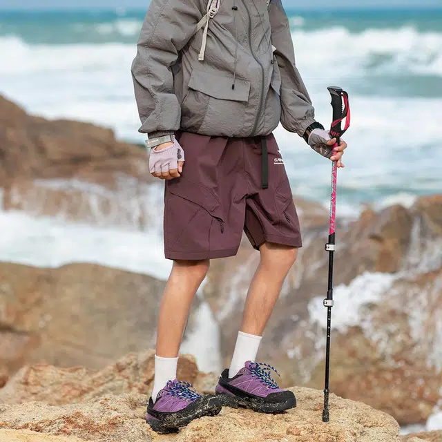 领航骆驼 美式高街舒适户外字母中腰百搭系带宽松休闲短裤 男款