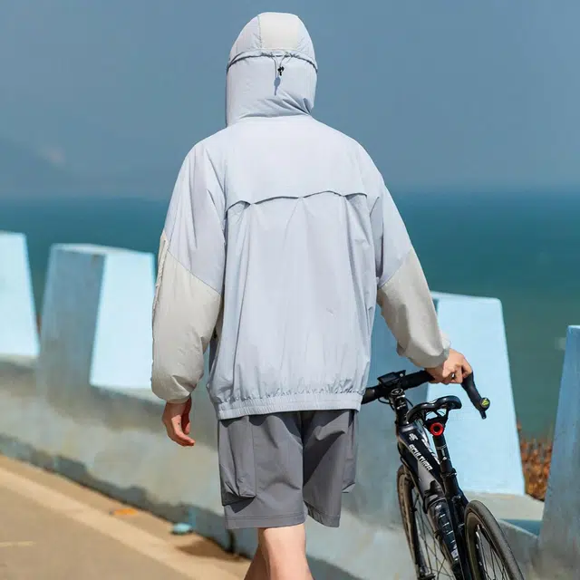 领航骆驼 山系户外防晒运动百搭夹克外套 男款