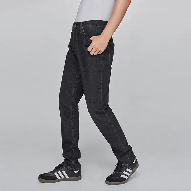 Lee SS25