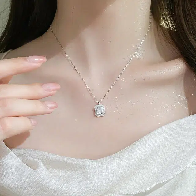 S925