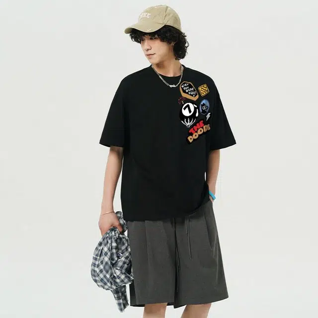 UNthemed T