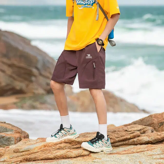 领航骆驼 美式高街户外字母中腰舒适系带百搭宽松休闲短裤 男款