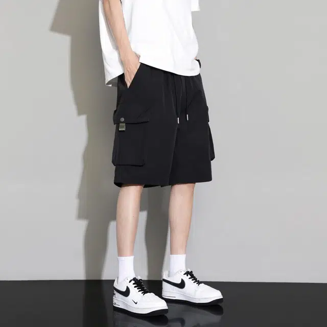 Fakeyoung