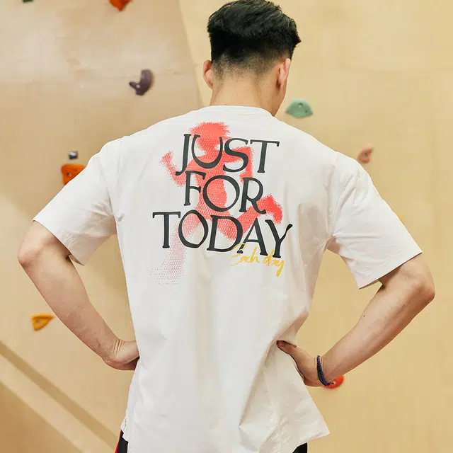 LUSHISI T