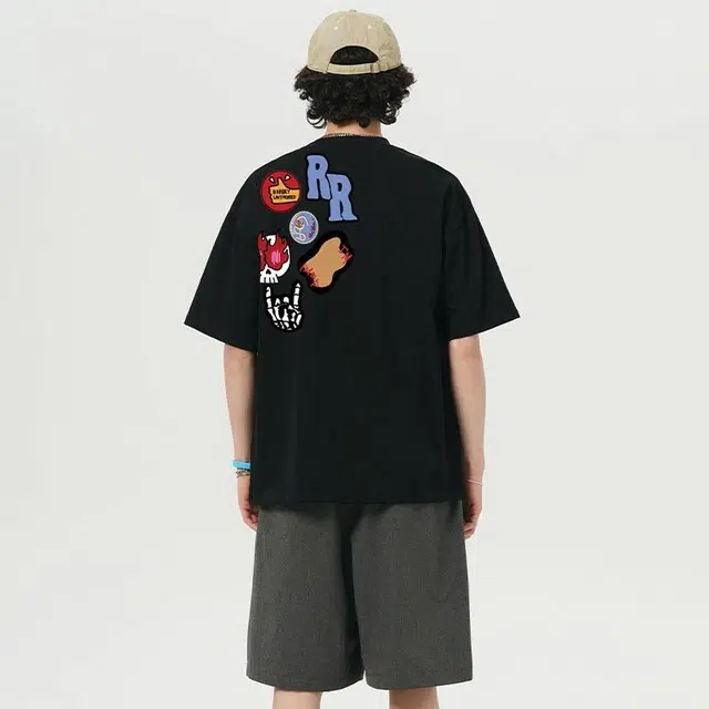 UNthemed T