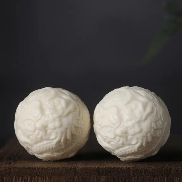 嫒柯 国潮新中式轻奢高级感文玩吉祥好运连连财源广进龙雕招财转运精细雕刻而成手饰再造#好运 象牙果 手球 男女同款情侣款