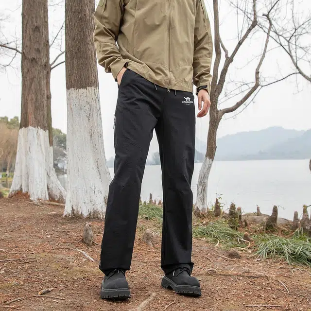 领航骆驼 户外抗紫外线吸湿速干光子抗菌弹力舒适潮流百搭休闲裤 男款