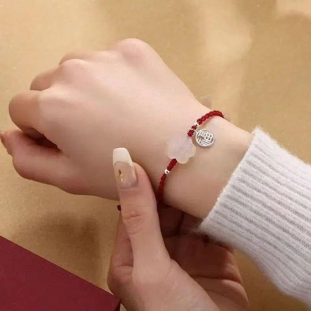 喜宝春花 桃花福牌 诸事喜乐国风小众新中式复古新中式百搭福禄吉祥时尚百搭好运 玛瑙 手链 女款