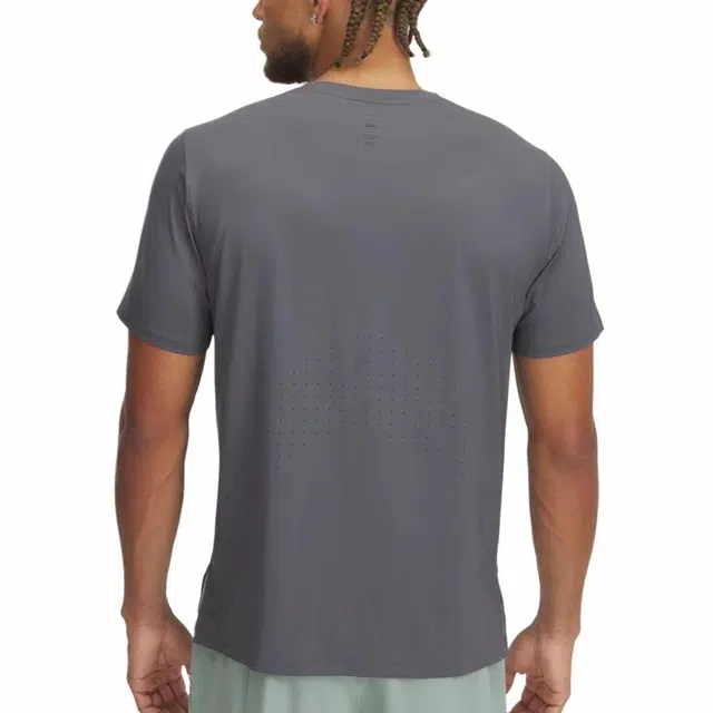 Under Armour Iso-Chill SS25 T -025