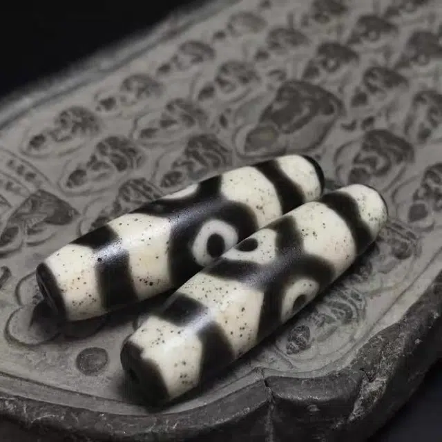 灵运宝 【师傅已加能量】#转运招财西藏藏区莲花三眼天珠一对黑白分明老矿风化油润包浆老料器磨损到位 小米珠 吊坠 男女同款情侣款