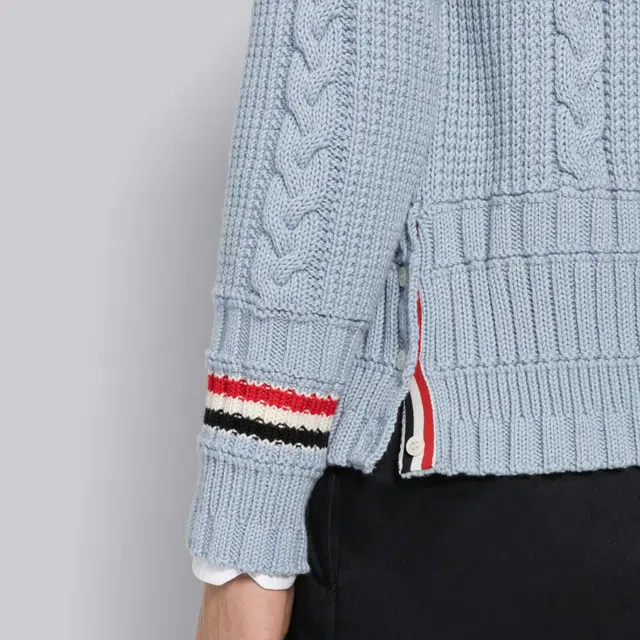 THOM BROWNE SS23 V