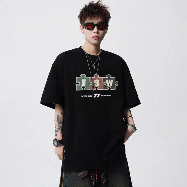 JEANSWEST LogoT