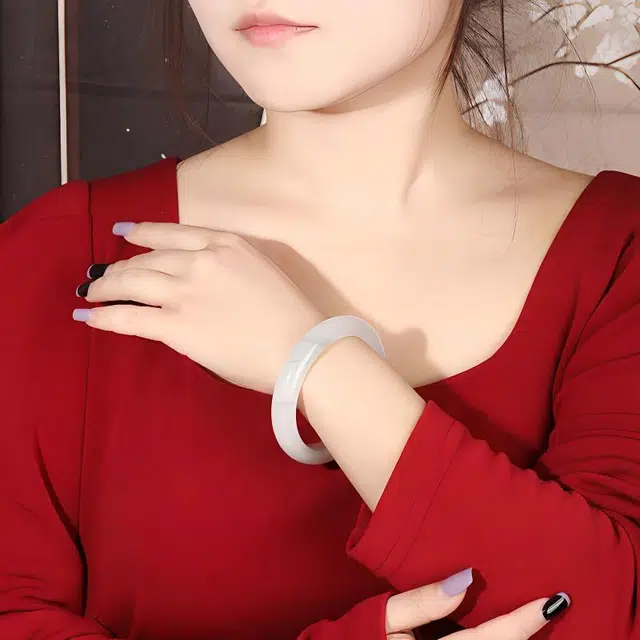 金大福 【甄选特级多翠】青山黛飘绿美人贵妃 宫廷风古典优雅 温润柔和 雅韵吉祥如意平安顺遂通勤百搭轻奢质感#好运 天山翠 手镯 女款
