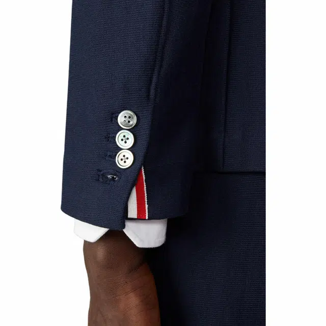 THOM BROWNE
