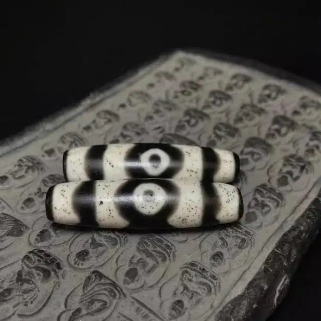 灵运宝 【师傅已加能量】#转运招财西藏藏区莲花三眼天珠一对黑白分明老矿风化油润包浆老料器磨损到位 小米珠 吊坠 男女同款情侣款