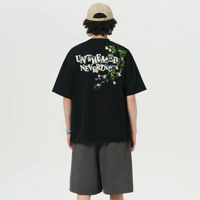 UNthemed T