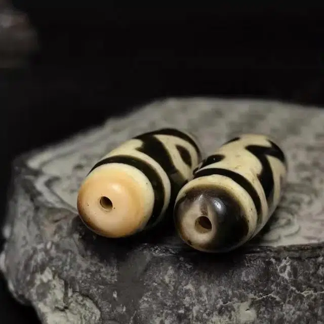 灵运宝 【师傅已加能量】#转运招财西藏藏区天珠金刚三眼一对咬色好老矿风化油润包浆老料器磨损到位 小米珠 吊坠 男女同款情侣款
