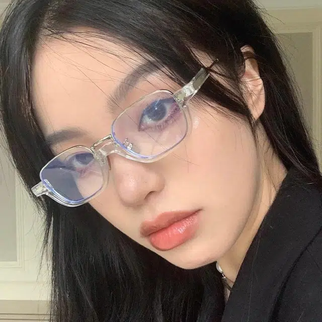 MK ins