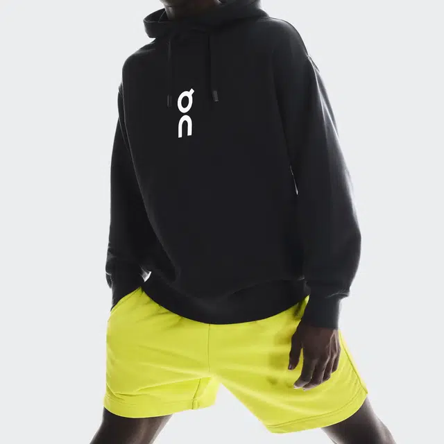 On Club ShortsLOGO