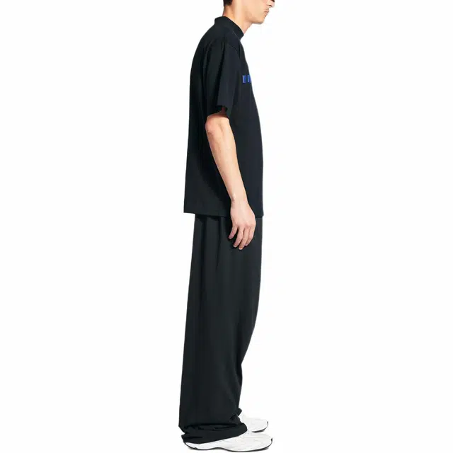 Balenciaga T