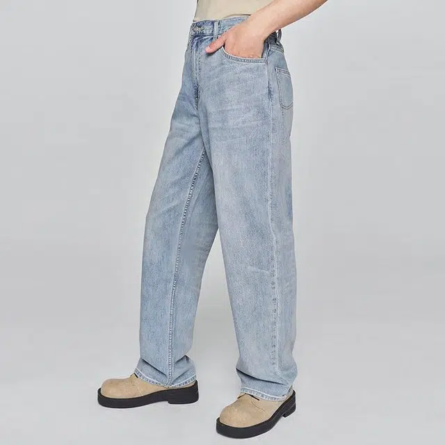 Lee
