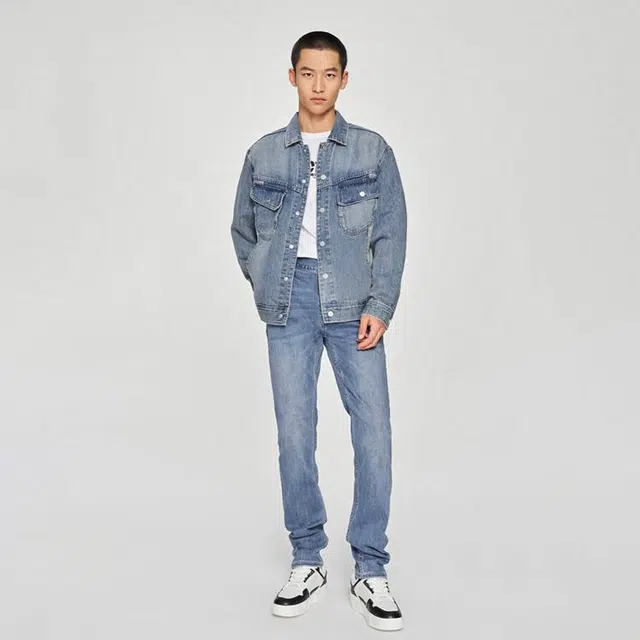 Lee