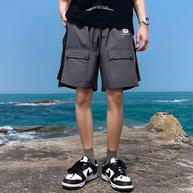 周同学 周杰伦 美式高街潮流系带多口袋简约设计复古五分裤工装短裤 男女同款