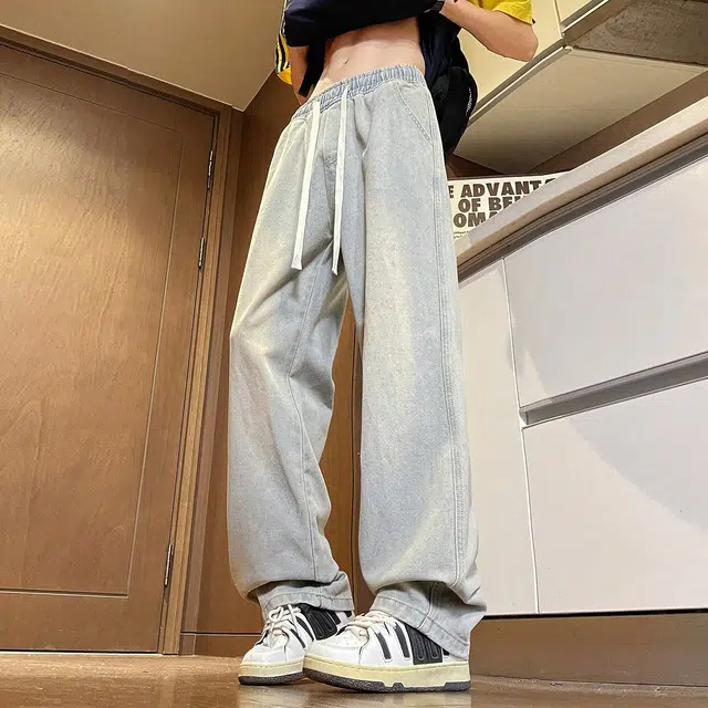 JEANSWEST