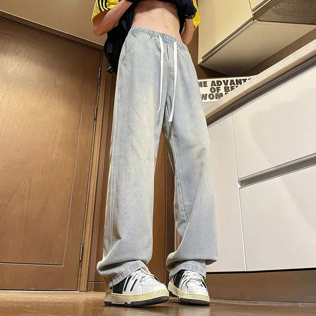 JEANSWEST