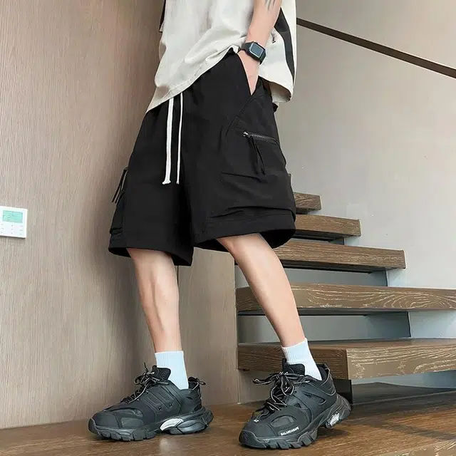UNthemed