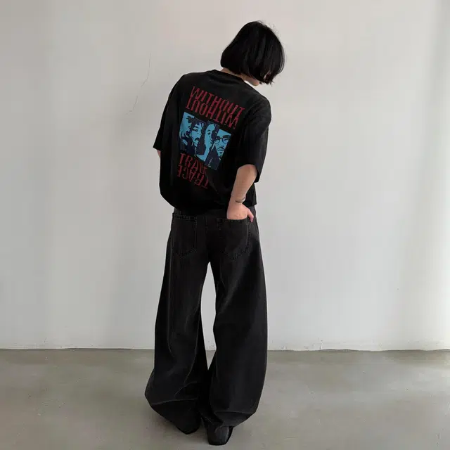 MAD WITCH T