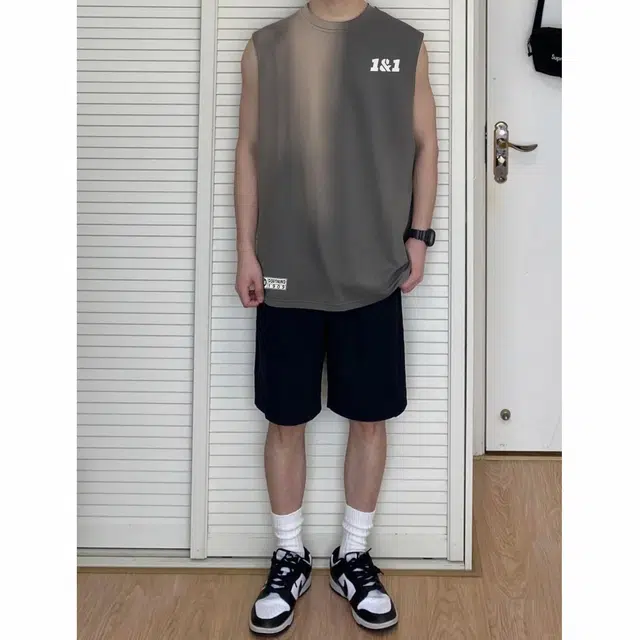普鲁士多特蒙德 简约基础款百搭潮牌宽松坎肩圆领纯色无袖背心 男女同款