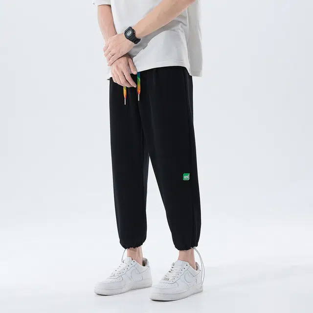 Q ZHIHE
