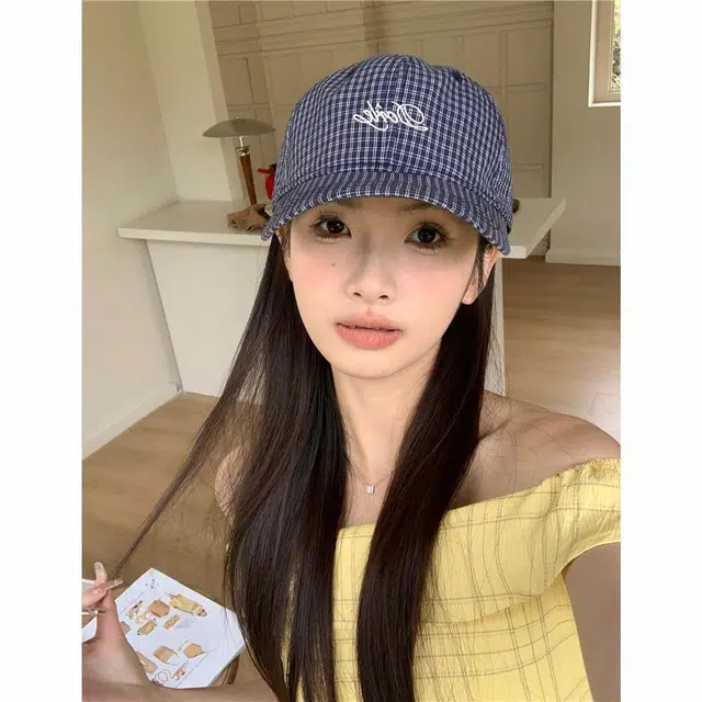佩洛依 清新格子休闲百搭显脸小时尚 字母刺绣软顶遮阳防晒 聚酯纤维 鸭舌帽 男女同款情侣款