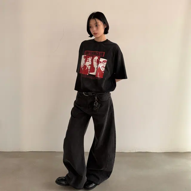 MAD WITCH T