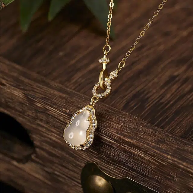 【如意葫芦】 雅谷 环环相扣 吉祥吊坠 福运常相伴 罗马数字 国朝小众轻奢百搭时尚高级锁骨链 礼盒 玉髓 项链 女款