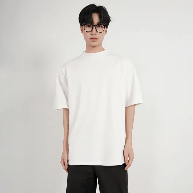 URBAN AUTHENTIC T