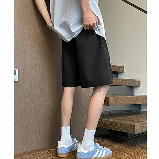 宾力克 凉感透气排汗亲肤基础款纯色简约潮流百搭中性风运动跑步篮球四分直筒过膝休闲短裤 男女同款