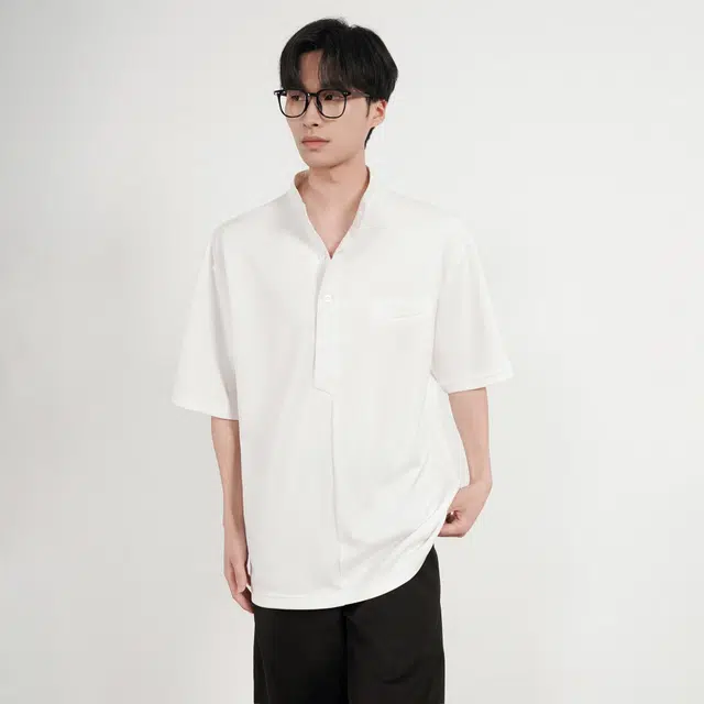 URBAN AUTHENTIC T