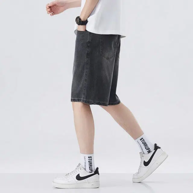 YICHEN
