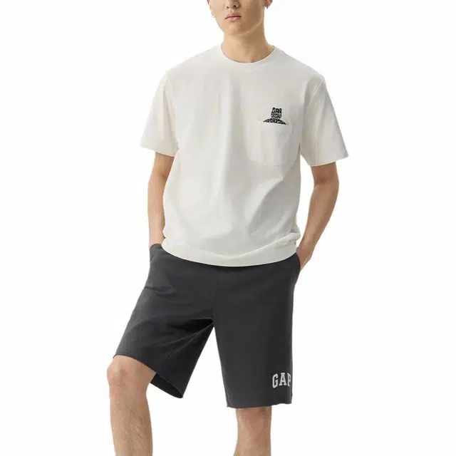 GAP SS25 T