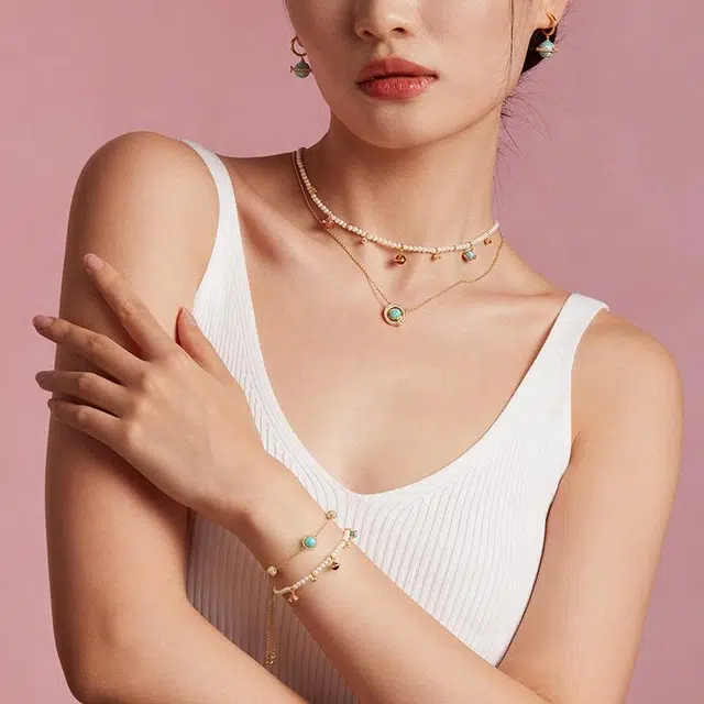 Lola Rose